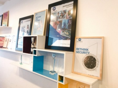 KONICA MINOLTA – Máy in siêu tốc ComColor GD9630 – Thay đổi Hoàn Toàn việc in ấn của bạn.